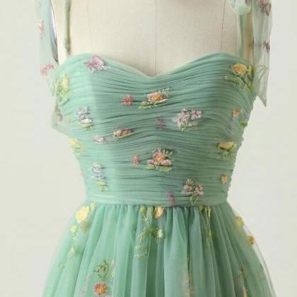 Green Long Prom Dress With Embroidery Eveing..