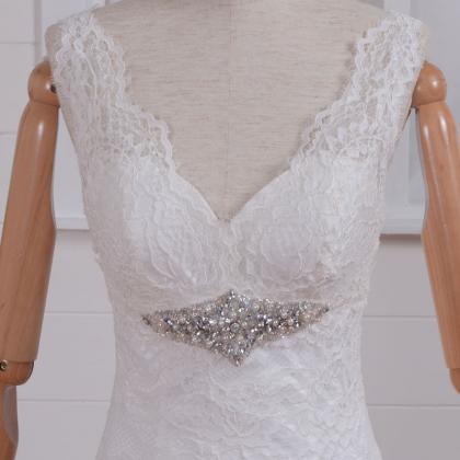White Sexy Lace Mermaid V Neck Wedding Dress..
