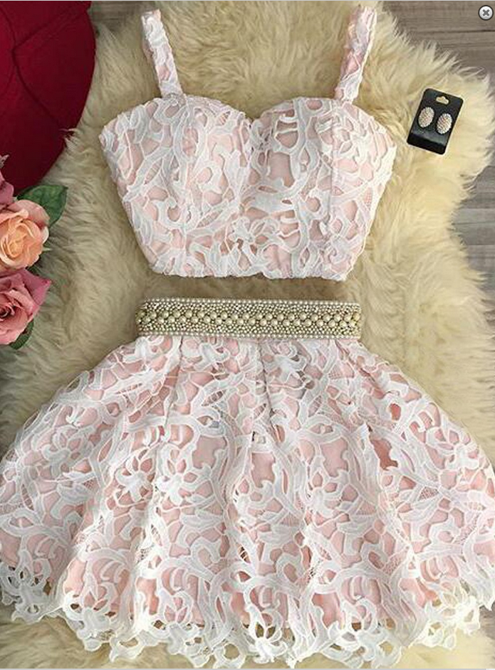 popular dresses 2017 The Best Red Carpet Dresses of 2017