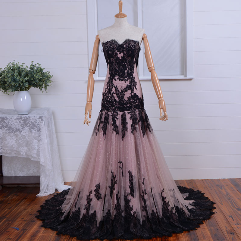 Royal Blue Prom Dress Classical Ball Gown Design Sweetheart Lace Appliques Women Prom Dresses Floor-length Quinceanera Dress Sweet